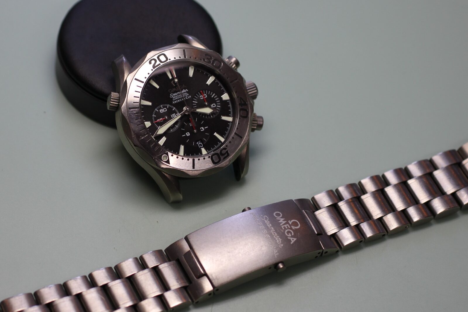 Reparatur Omega 3303 Chronograph